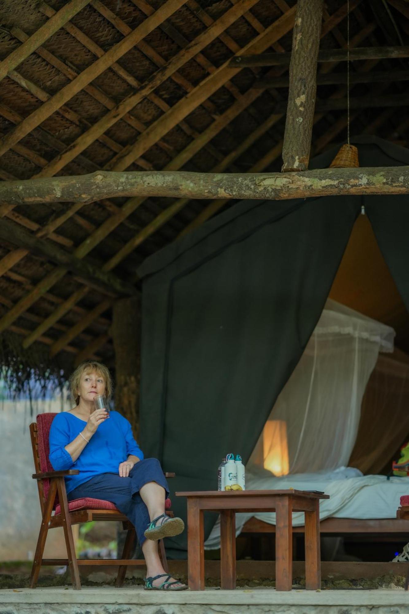 Athgira River Camping - ウダワラウェ エクステリア 写真